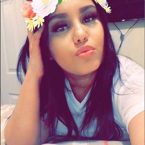 Meet your Posher, Aura